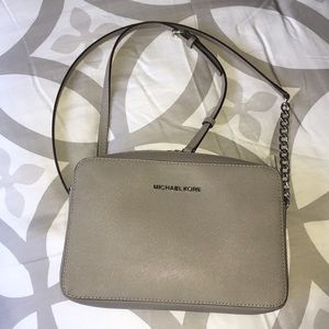 Michael Kors Large Jetset Crossbody